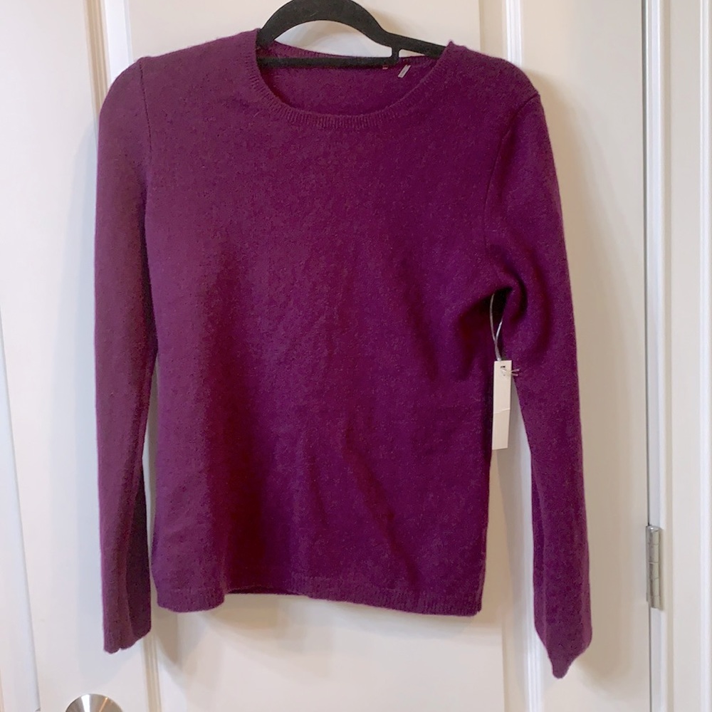 NWT Cashmere purple sweater medium